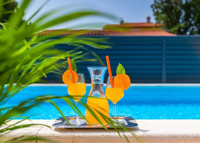 Anja By Guide 빌라 페로이