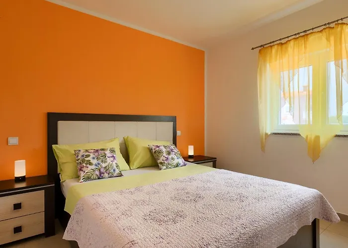 Anja By Guide 빌라 페로이