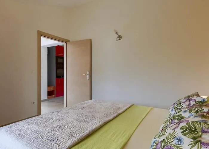 Anja By Guide * Peroj